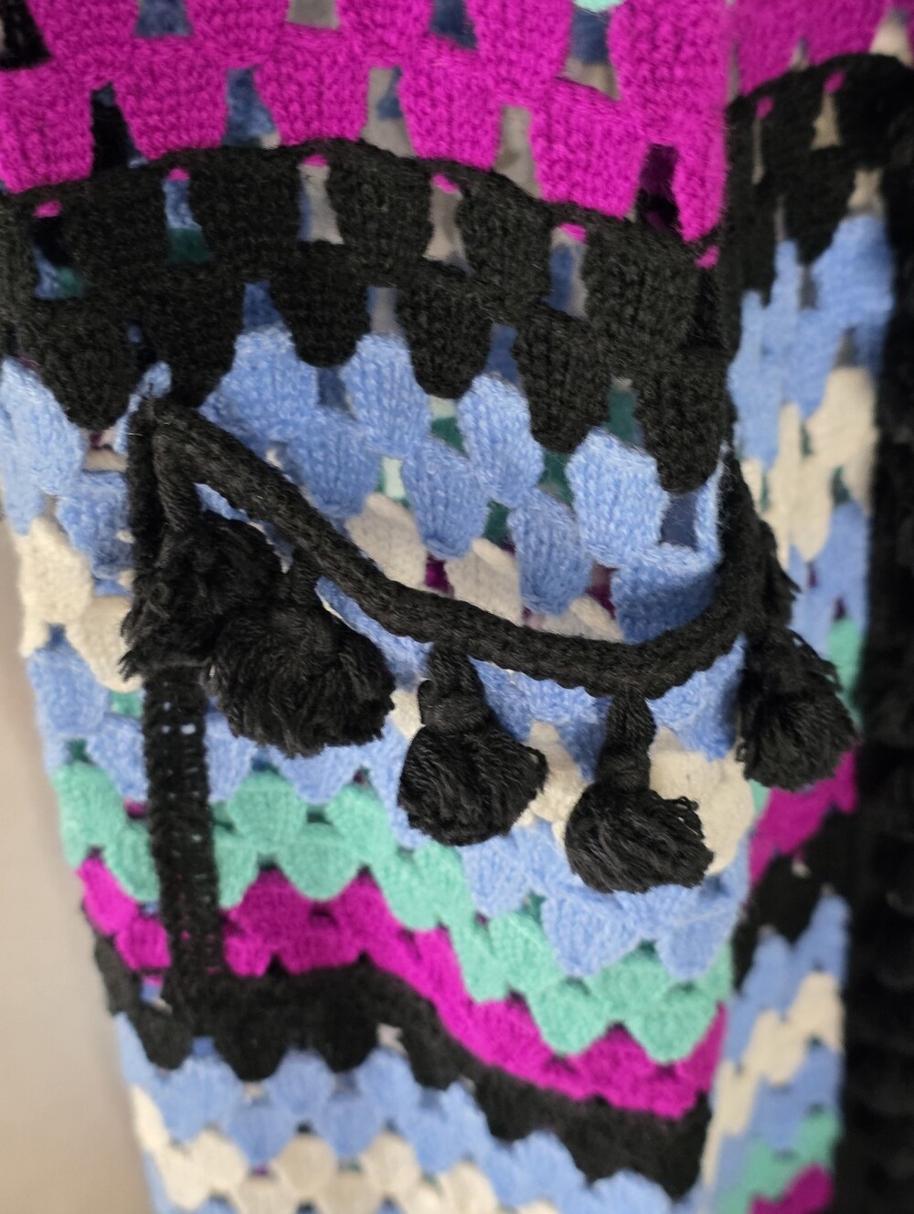Free the Roses Crochet Hooded Cardigan Open Front Pom-pom Trim Pockets Spring - Picture 6 of 14